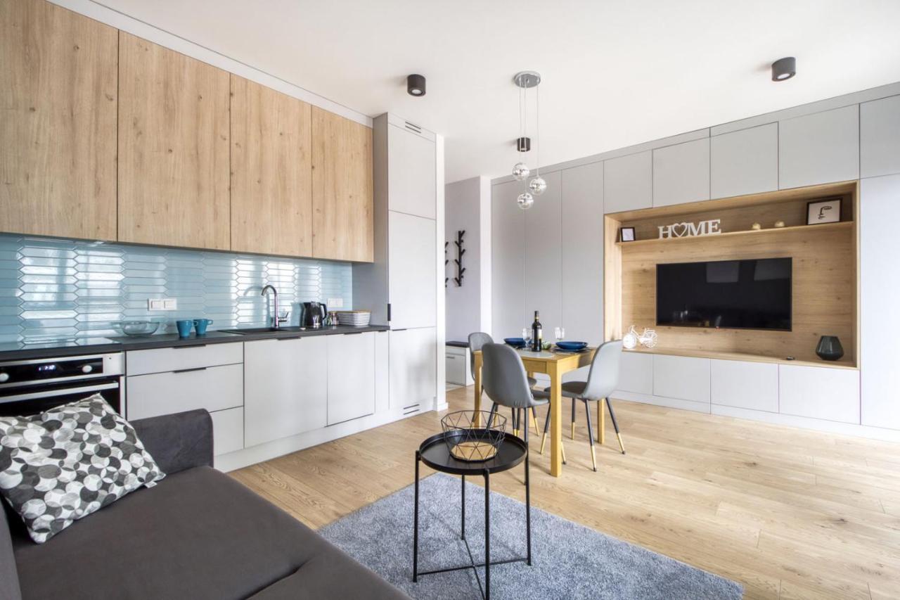 Warsaw Night Apartments Metro Plocka Bagian luar foto
